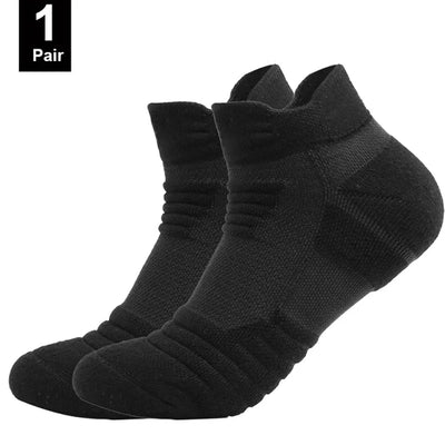 Anti-slip breathable cotton football socks for men, sizes 39-45